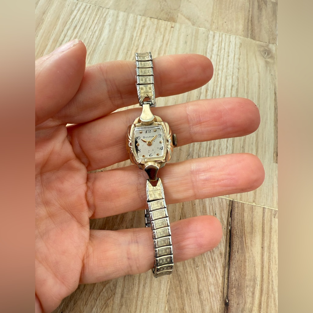 Vintage Bulova Ladies 10kt Rolled Gold Plate Mechanical Winding Watch